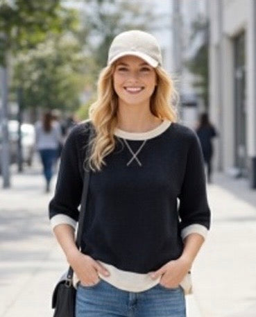Contrast Trim Top with 3/4 inch sleeves