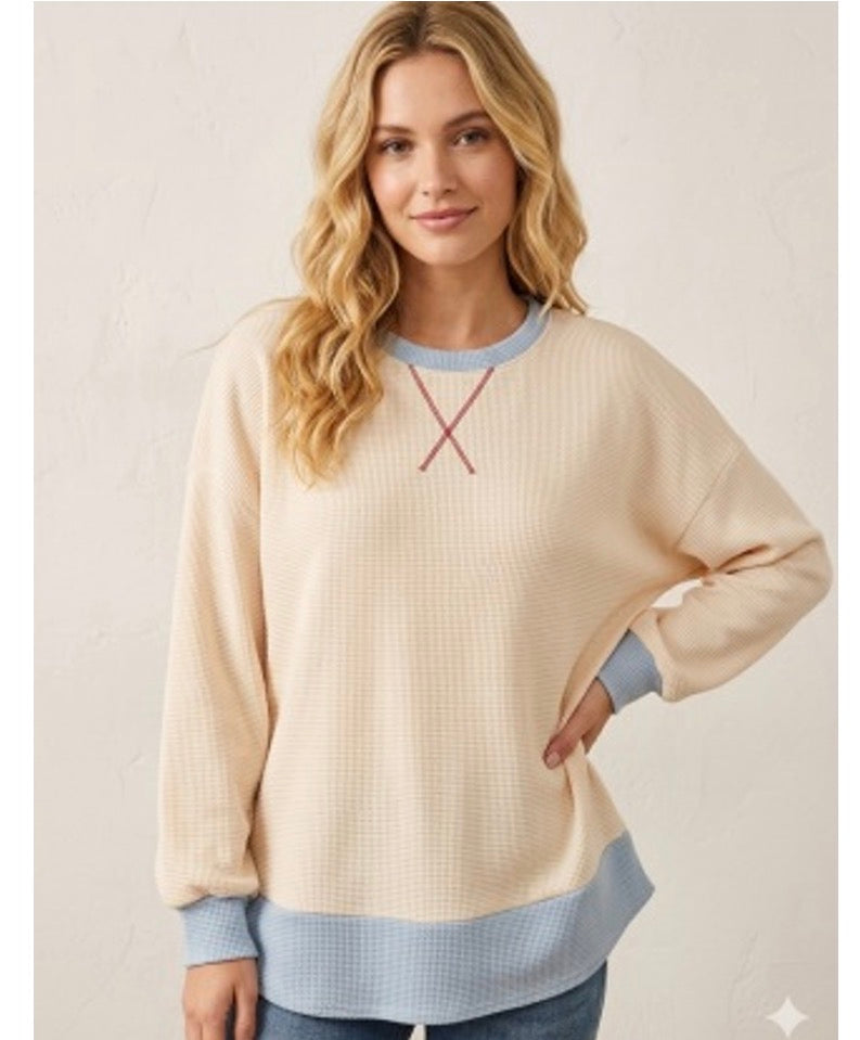 Contrast Trim Top with 3/4 inch sleeves