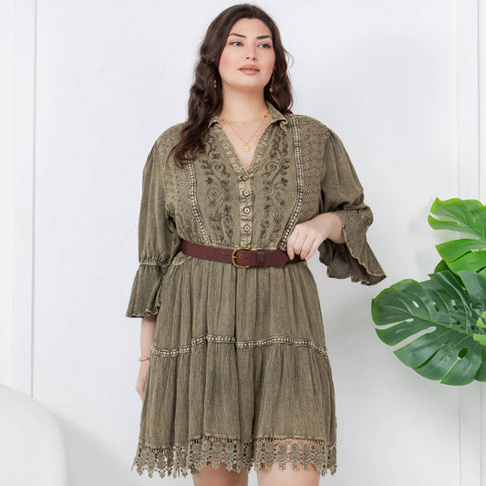 Vintage Romance: Stone-Washed Baby Doll Dress with V-Neck